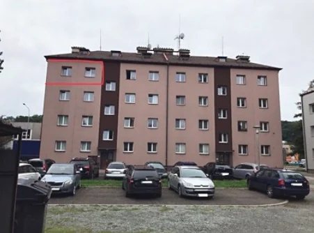 Cihlový bytový dům v Náchodě, Pražská ulice